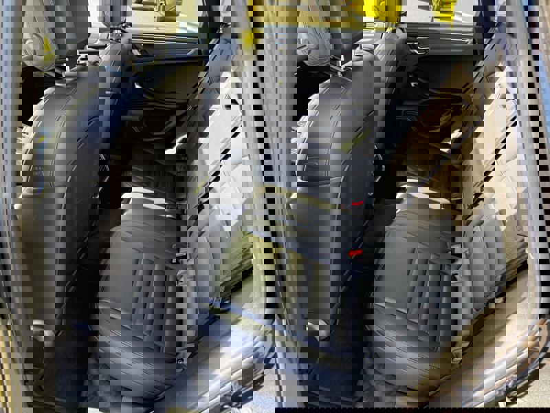 Image Porsche 慍慣⁮吨灹㤠䈵⠩ㄱ㈮㄰ⴳ⤾ 2.0 Phase 2 245 PDK7 PDLS+ TO GPS Caméra Carplay Sièges cuir élec à mémoires 18 positions chauffants